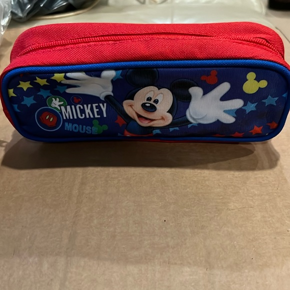 Disney Mickey Mouse pencil case - Picture 1 of 2